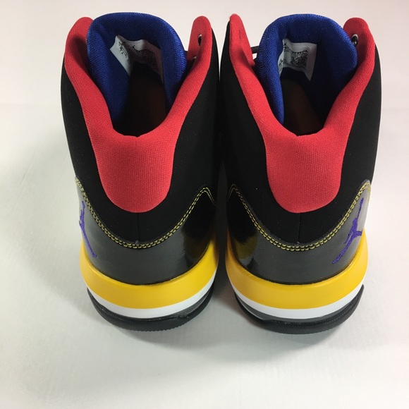 Jordan Max Aura Men’s Athletics Shoes - Picture 4 of 7